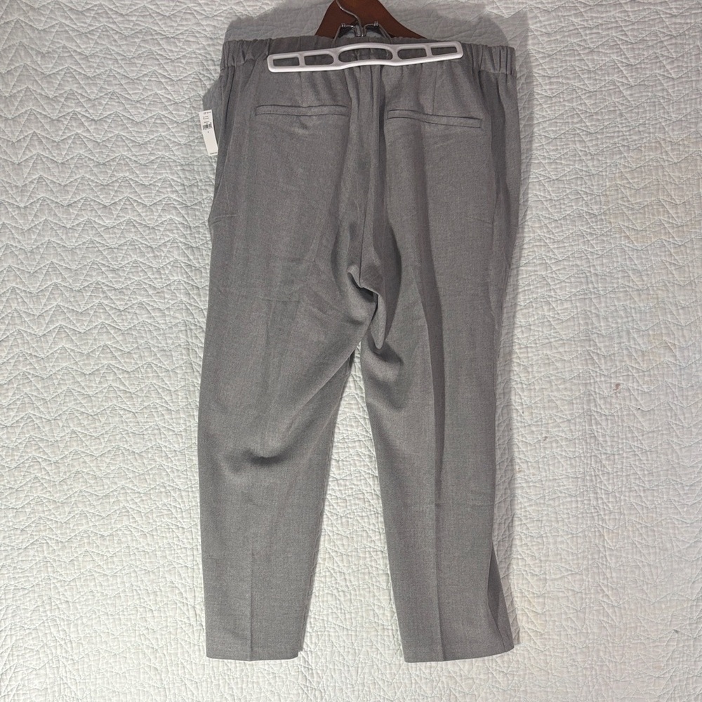 Old Navy Women's Gray Trousers - Picture 3 of 4